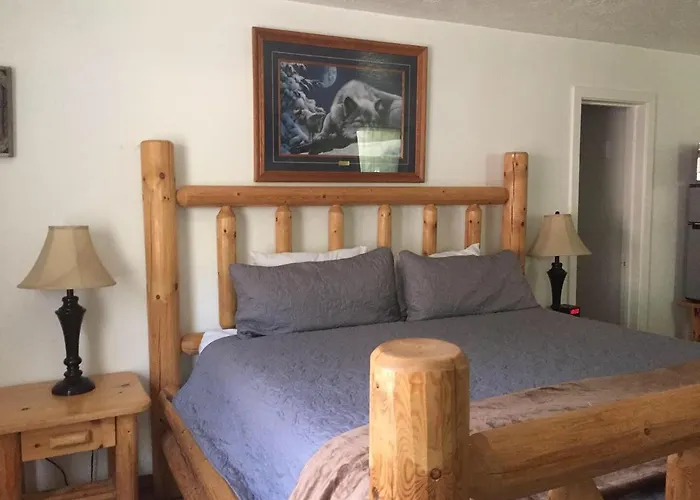 Dunsmuir Lodge