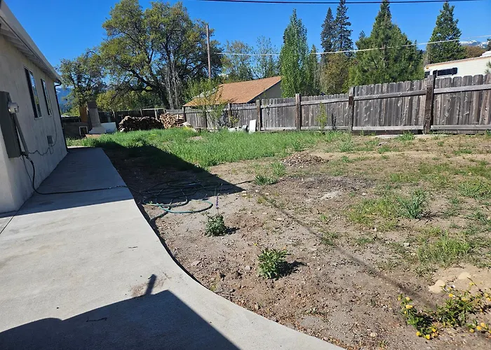 Shasta Om, 1Br1Ba Back Unit