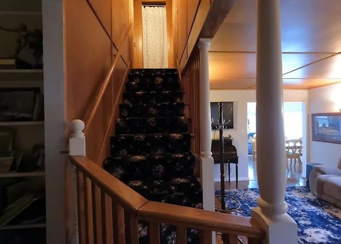 Historic Hm, Mountain Views, Hot Tub, Steam Room